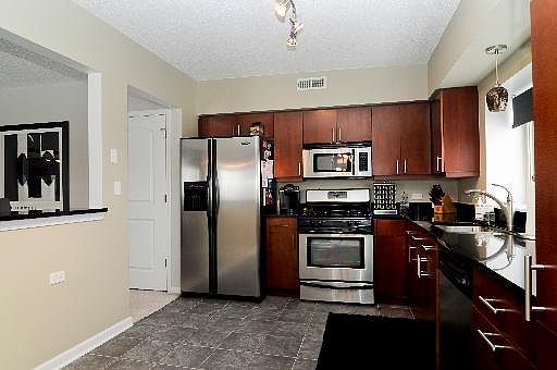 4th image of 615 Perrie Dr #403-ELK