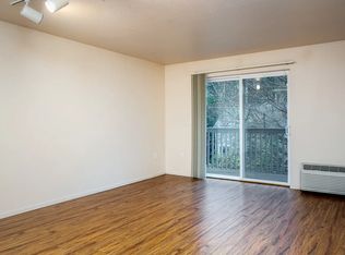 1129 SW Gaines St APT 2, Portland, OR 97239