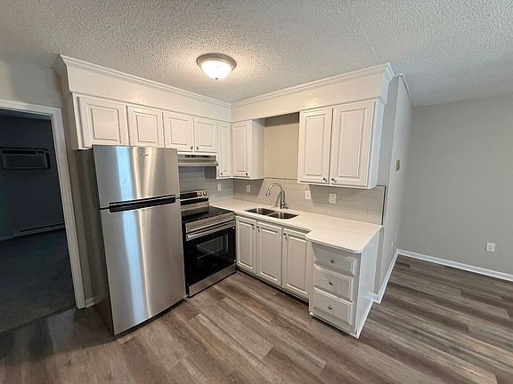 5th image of 2714 Mill St #A