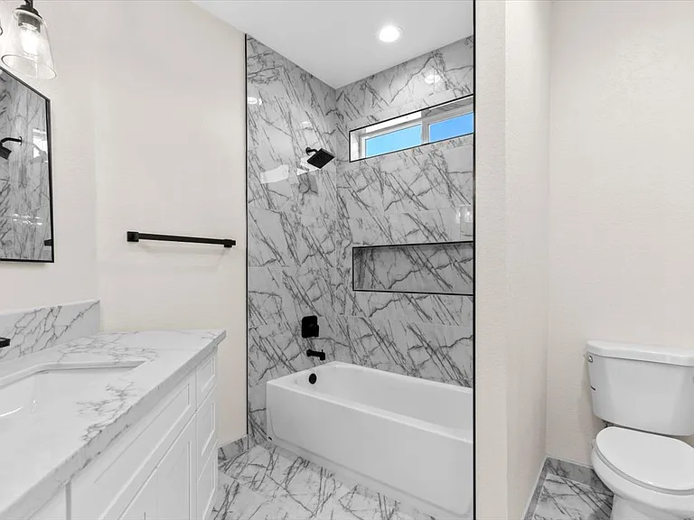 10094 Joshua Blvd — Photo 14
