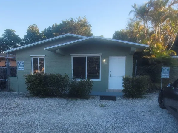 1320 NE 146th St, Miami, FL 33161