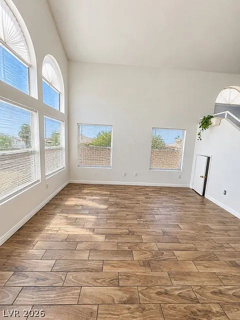 3 bed, 2.5 bath, 1434 sqft, $1,900 — Photo 2