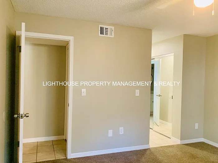 466 Crabapple Ct #D — Photo 13