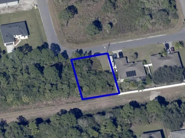 380 Titan Rd SE, Palm Bay, FL 32909