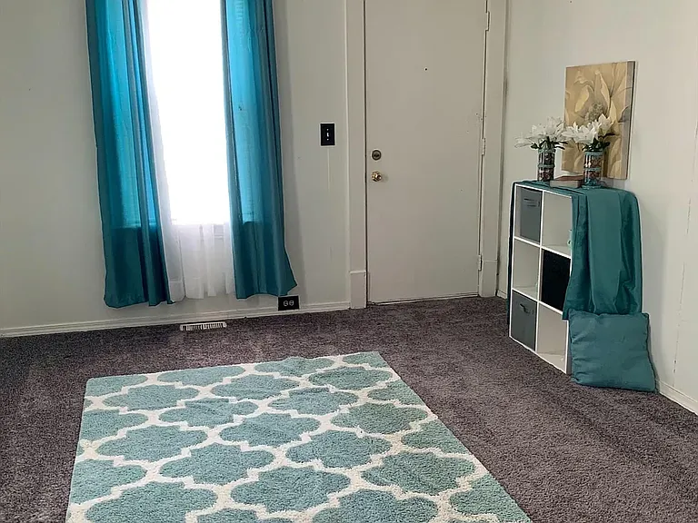 899 Evanston Ave — Photo 8