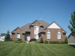 1434 Deer Creek Trl, Grand Blanc, MI 48439