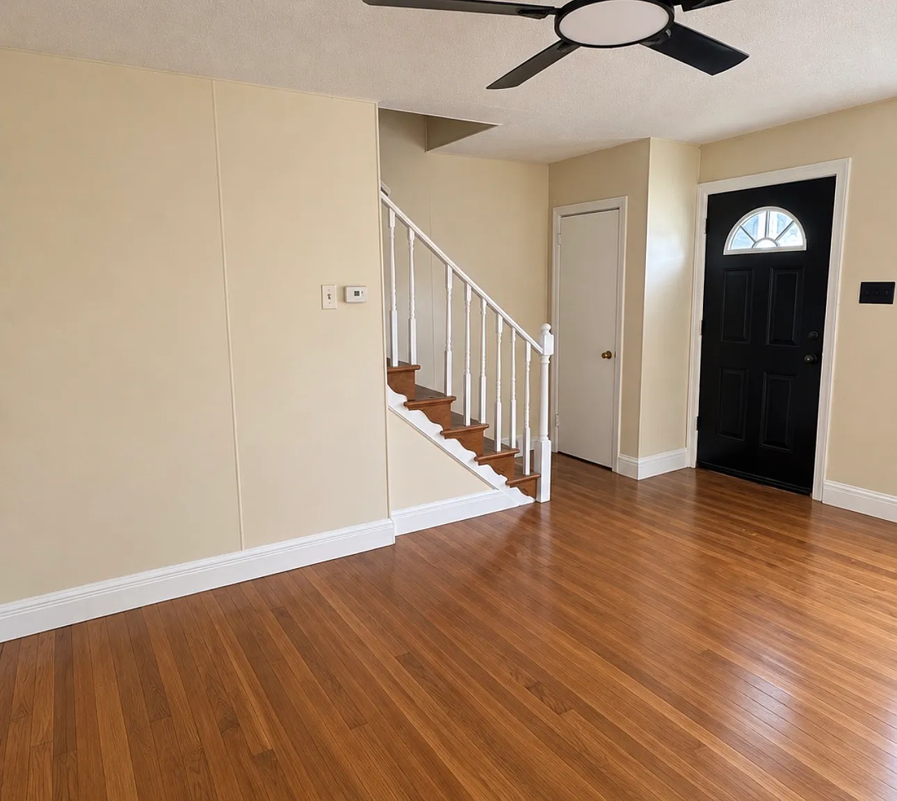 2 bed, 960 sqft, $1,695 — Photo 2