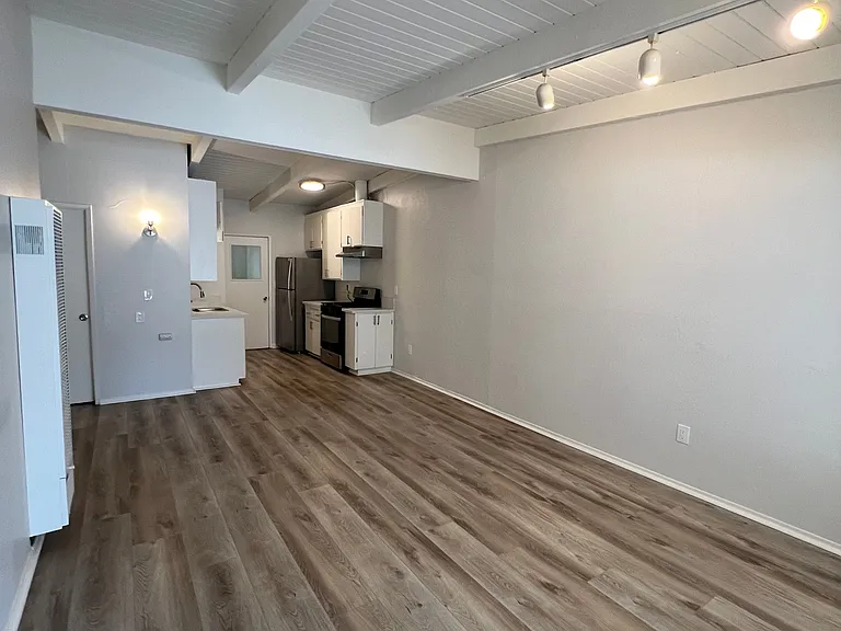 603 Johnson Ave — Photo 33