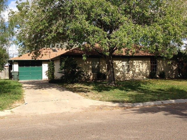 1st image of 104 W Dominion Dr Unit 11