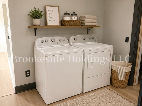 7 E Muskegon St APT B