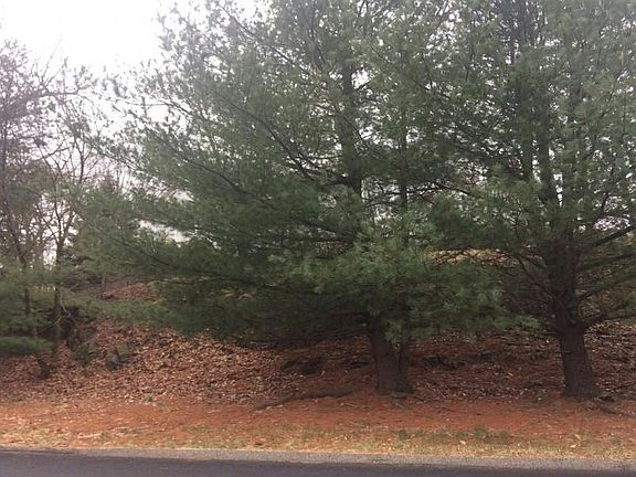 5th image of 22 N Ridge Rd
