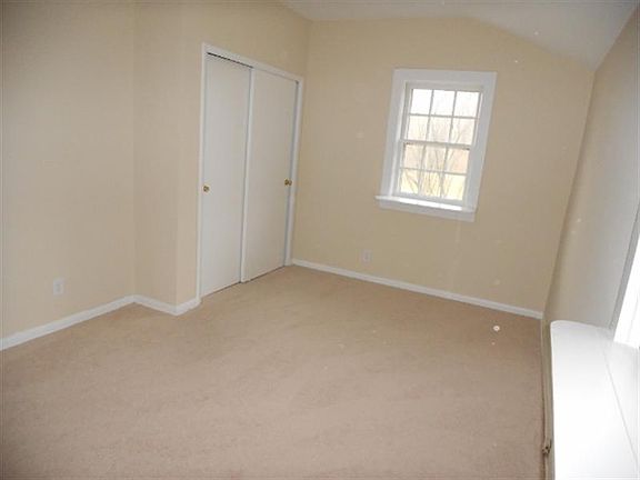 3rd image of 26823 N Huston Ave