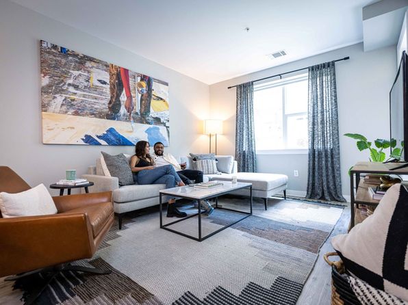 2911 W Grand Blvd #4123