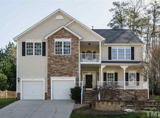 1049 Torrence Dr, Apex, NC 27502