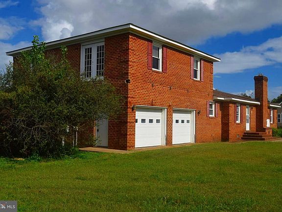 4th image of 107 Linda Ln