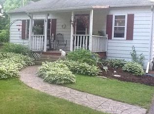 146 Elmhurst Ct, Williams Bay, WI 53191