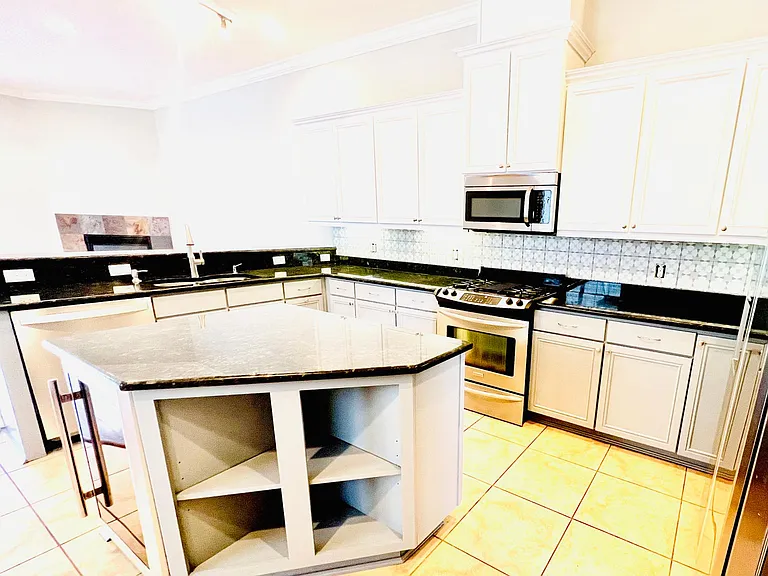 502 S Lincoln Ave — Photo 8
