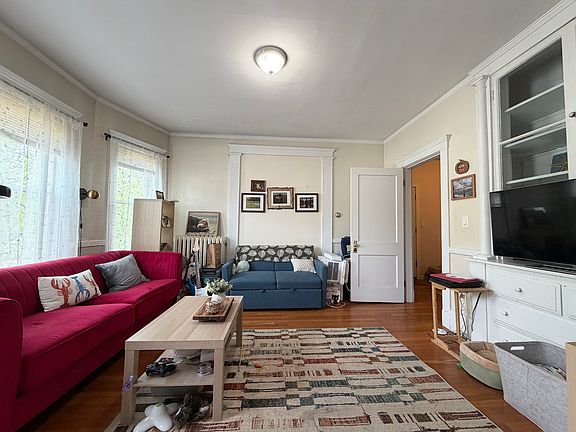 2nd image of 92 Wallingford Rd #2