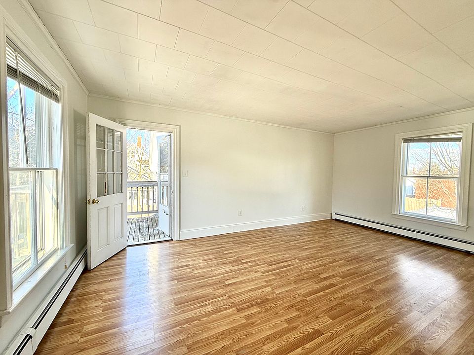 1st image of 30 Cumberland St #6