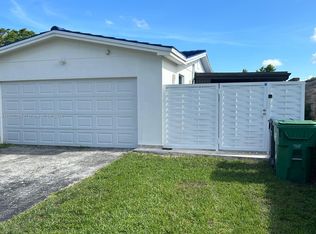 14204 SW 84th St #1, Miami, FL 33183
