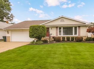 6307 Eastondale Rd, Mayfield Heights, OH 44124