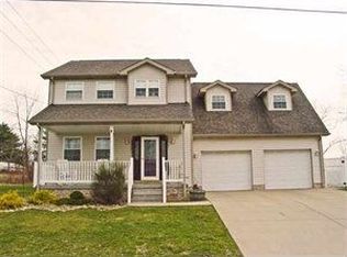 175 Kennedy Ave, Follansbee, WV 26037