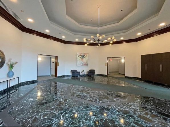 50 E Hartsdale Ave APT 1U