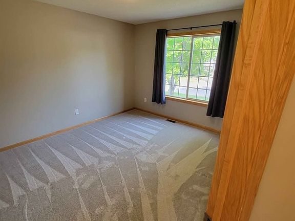 4th image of 30570 Regal Ave
