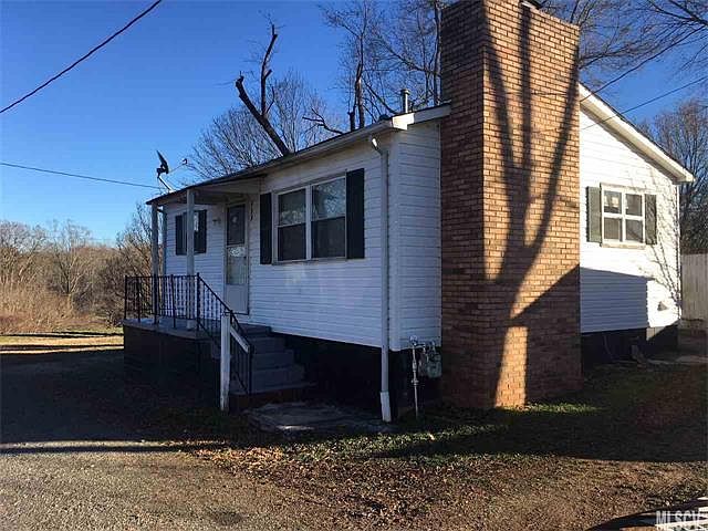 1st image of 220 S Coulter Ave