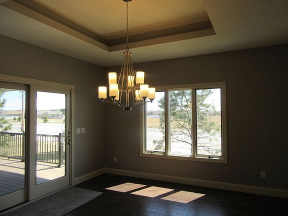 5th image of 3815 Meadow Way Trl