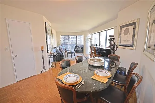 Rented by Peter Ashe | media 5
