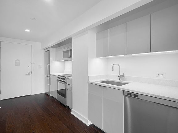 5th image of 400 W 113th St APT 612