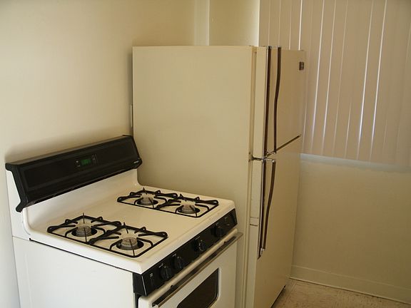 3rd image of 4557 & 4559 E 18th St #243400841