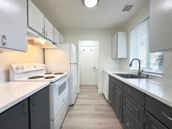 12590 SW Butner Rd, Beaverton, OR 97005