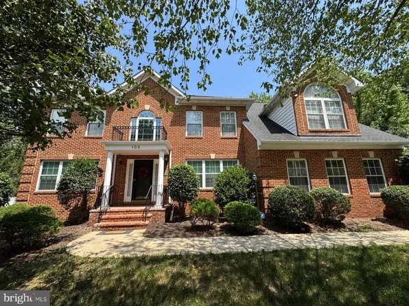 103 Cross Foxes Dr, Fort Washington, MD 20744