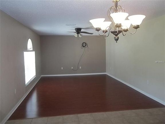 4th image of 1869 Emily Dr