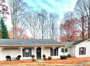 5745 Brinkley Rd, Belews Creek, NC 27009