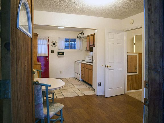 4th image of 3525 Cypress Dr SW