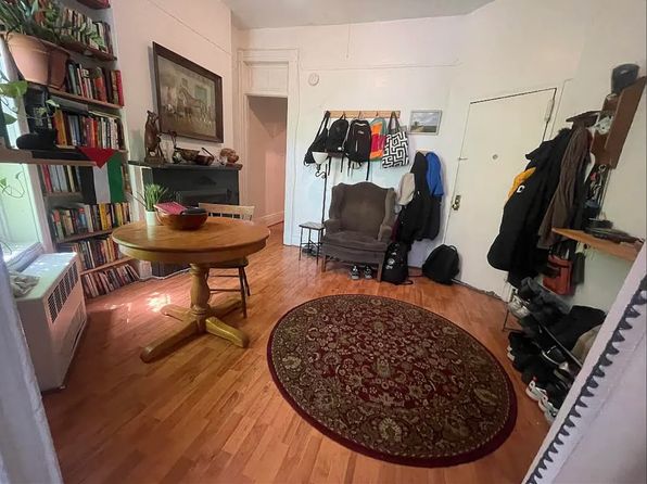 53 5th Ave APT 2R