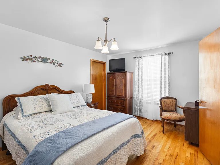 109 Cross St #1 — Photo 4
