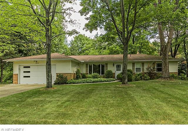 1st image of 7099 Hickory Dr