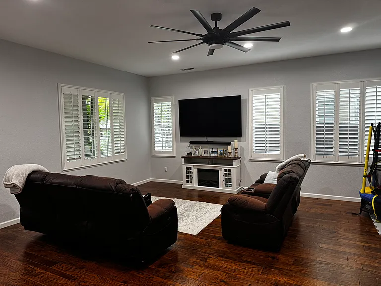 466 Mountain Meadows Dr — Photo 10