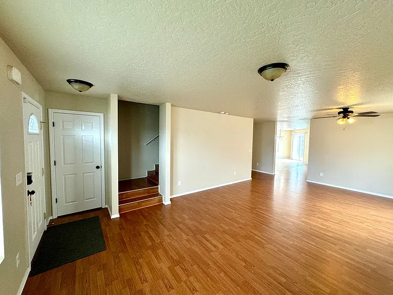 28 N Zion Park Dr — Photo 3