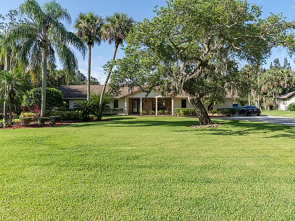 5th image of 5475 Sand Lake Dr