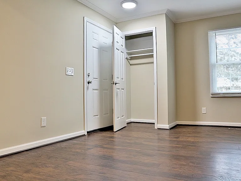 RREMODELED Townhouse 1375
