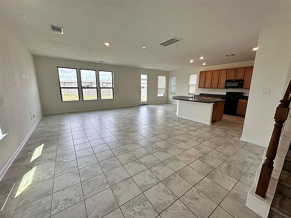 4th image of 5267 Crimson Flagg Ct