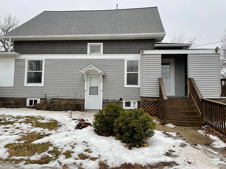 2512 Willis Ave — Photo 2