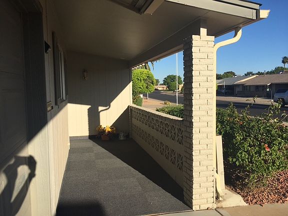 2nd image of 10710 W Roundelay Cir