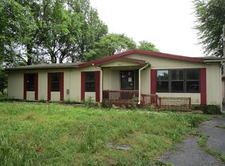 703 E 520th Ave, Pittsburg, KS 66762
