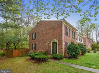 6433 Old Scotts Ct, Springfield, VA 22152